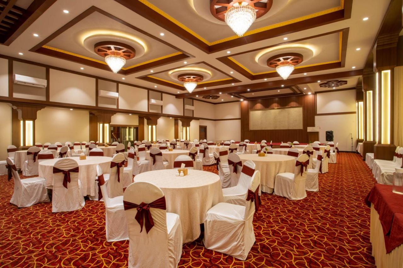Siddhartha Boutique Hotel, Boudha Kathmandu Exteriör bild